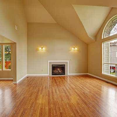 Plancher bois franc au fini érable colonial